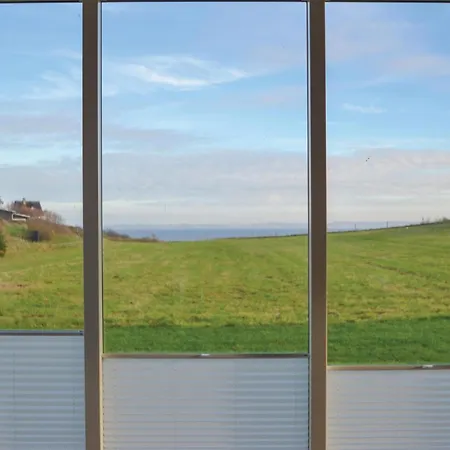 Beautiful Home In Ebeltoft With Sauna *
