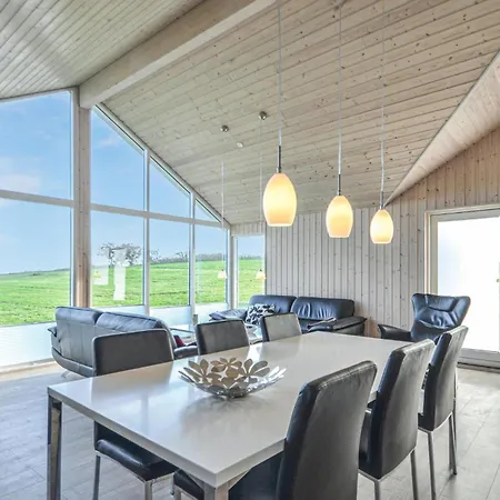 Beautiful Home In Ebeltoft With Sauna