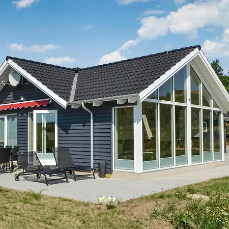Prázdninový dům Beautiful Home In Ebeltoft With Sauna *